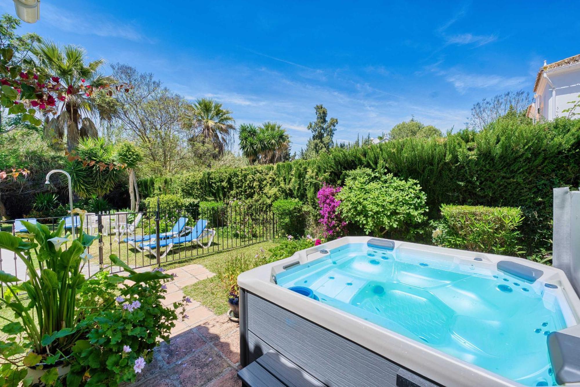 1106 Marbella Large Family Villa เอสเตโปนา ภายนอก รูปภาพ