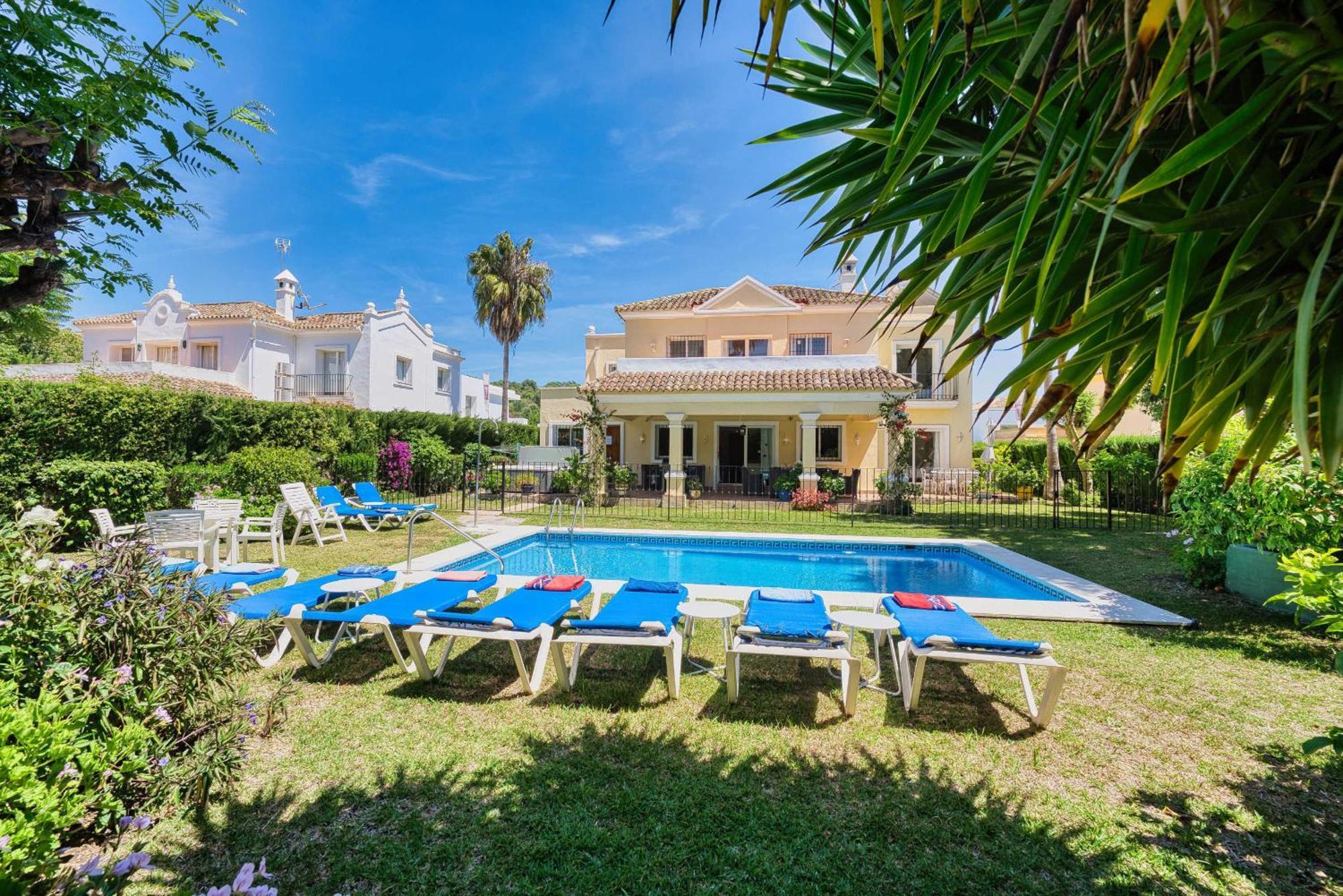 1106 Marbella Large Family Villa เอสเตโปนา ภายนอก รูปภาพ